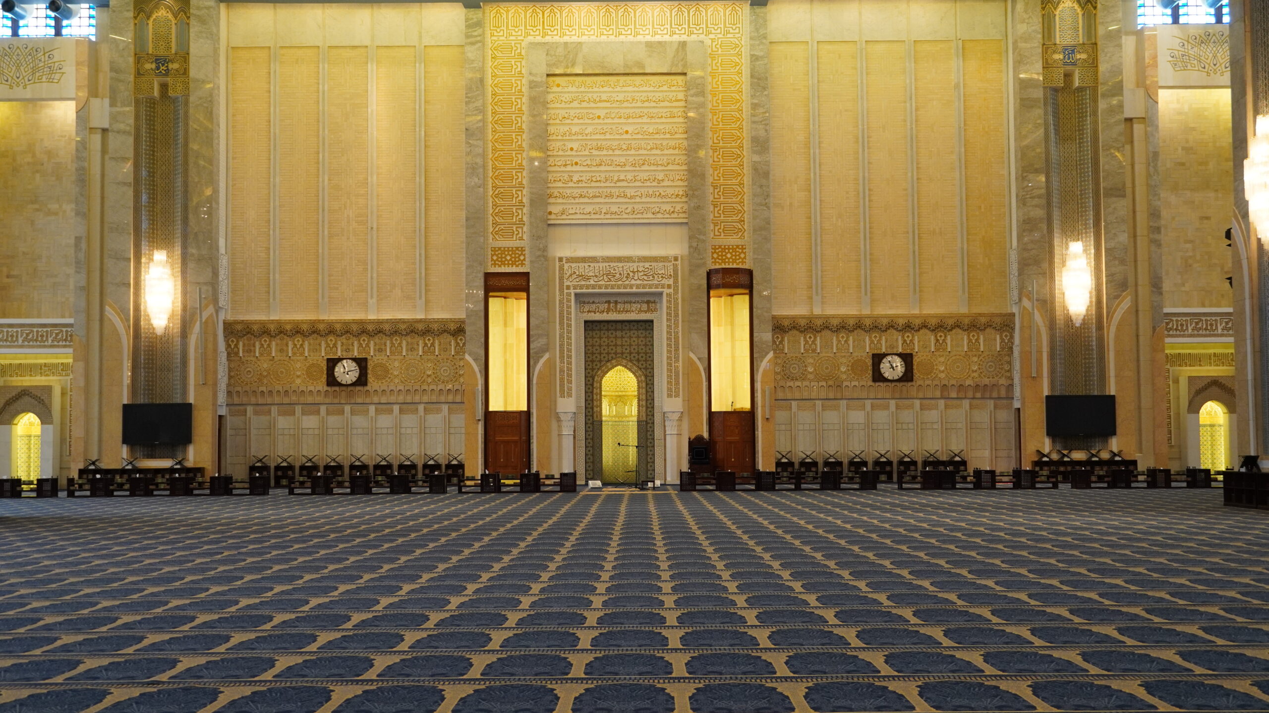 زيارة للمسجد الكبير